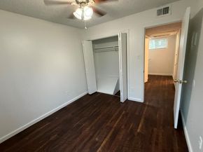 2124 Burton DR 251, Austin TX 78741