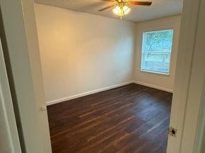 2124 Burton DR 251, Austin TX 78741
