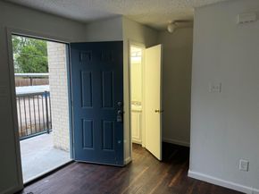 2124 Burton DR 251, Austin TX 78741
