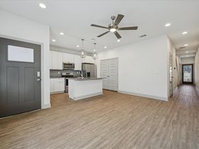 18812 Nicklaus DR, Point Venture TX 78645