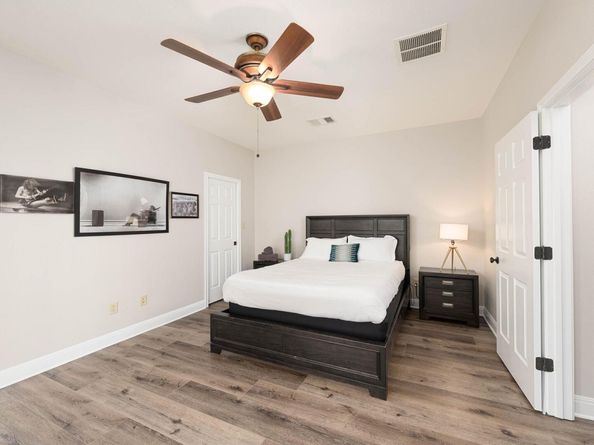 2801 Goodwin Ave B, Austin TX 78702