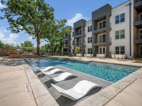 4801 Springdale RD 1402, Austin TX 78723