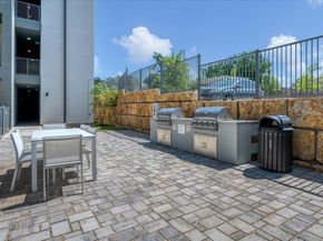 4801 Springdale RD 1402, Austin TX 78723