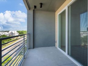 4801 Springdale RD 1402, Austin TX 78723