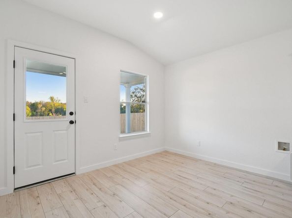 17921 Basketflower BND, Elgin TX 78621