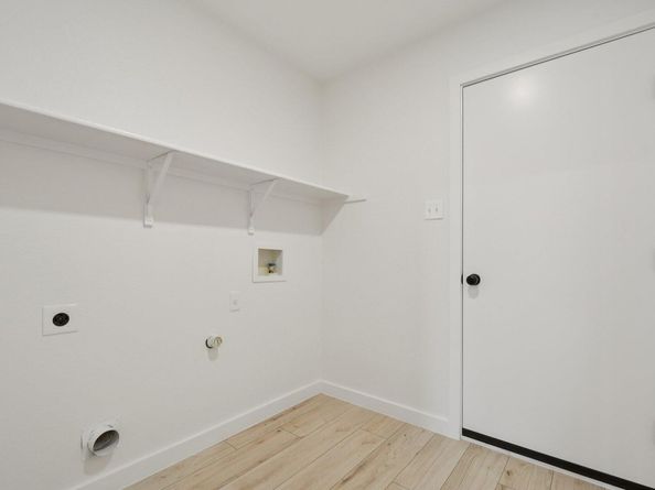 17921 Basketflower BND, Elgin TX 78621