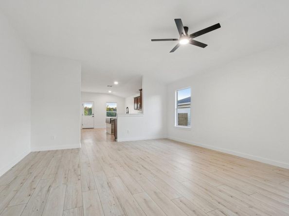 17921 Basketflower BND, Elgin TX 78621