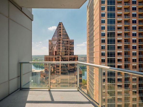 200 Congress Ave 23C, Austin TX 78701