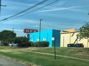2300 Thrasher LN, Austin TX 78741