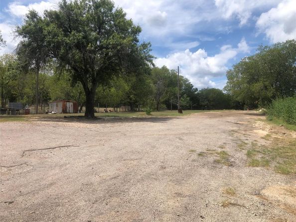 2300 Thrasher LN, Austin TX 78741