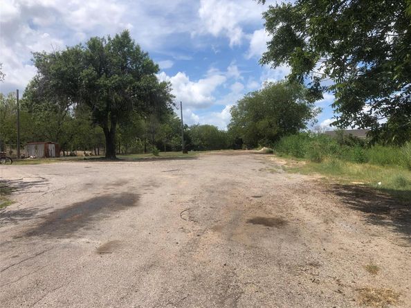 2300 Thrasher LN, Austin TX 78741