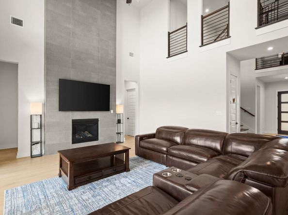 6701 Adventures Pl, Jonestown TX 78645