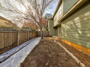 9317 Rowlands Sayle RD, Austin TX 78744