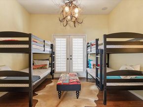132 Double Eagle DR 132, Austin TX 78738