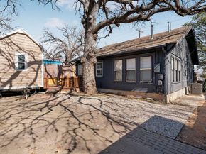 900 W Lynn ST, Austin TX 78703