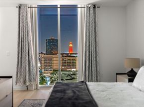 313 W 17th ST 1204, Austin TX 78701