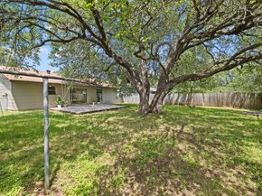 2015 Fair Oaks DR, Austin TX 78745