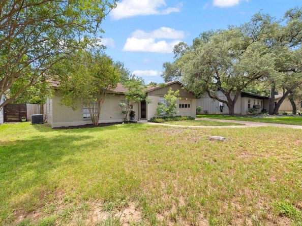 2015 Fair Oaks DR, Austin TX 78745