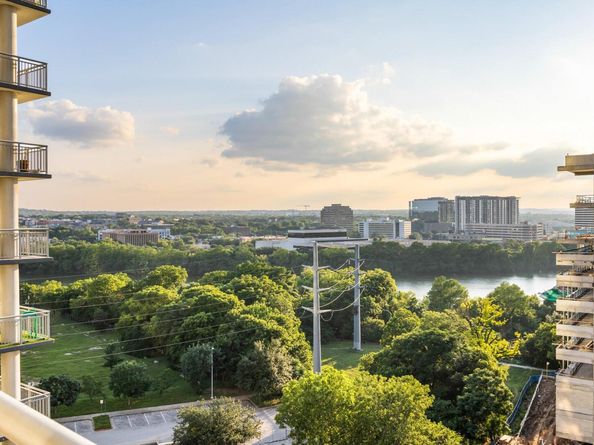 603 Davis ST 1103, Austin TX 78701