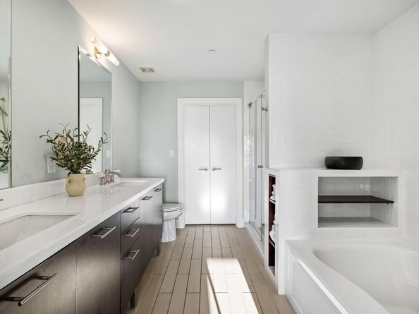 603 Davis ST 1103, Austin TX 78701