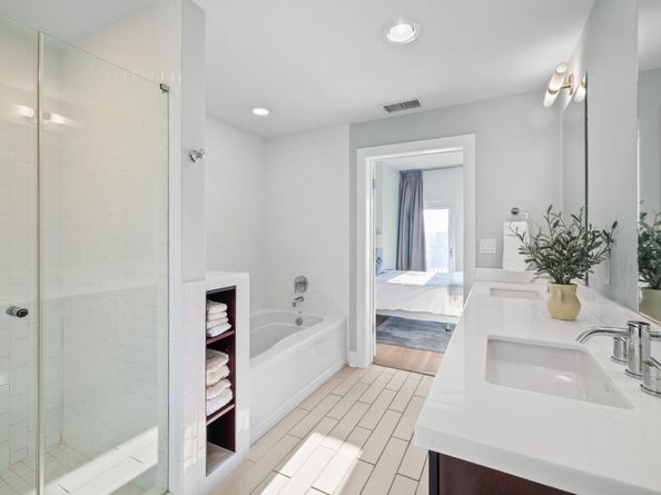 603 Davis ST 1103, Austin TX 78701