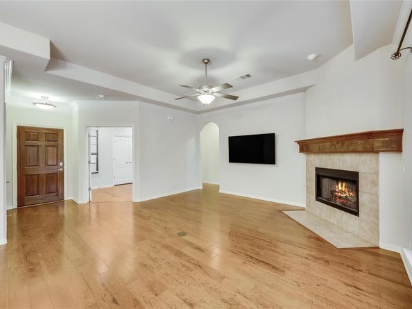 4209 Johns Light DR 70, Austin TX 78727