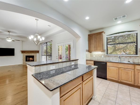 4209 Johns Light DR 70, Austin TX 78727