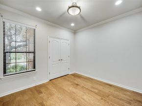 4209 Johns Light DR 70, Austin TX 78727