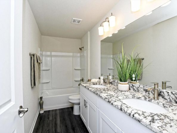 3 Pacific Loon ST, Leander TX 78641