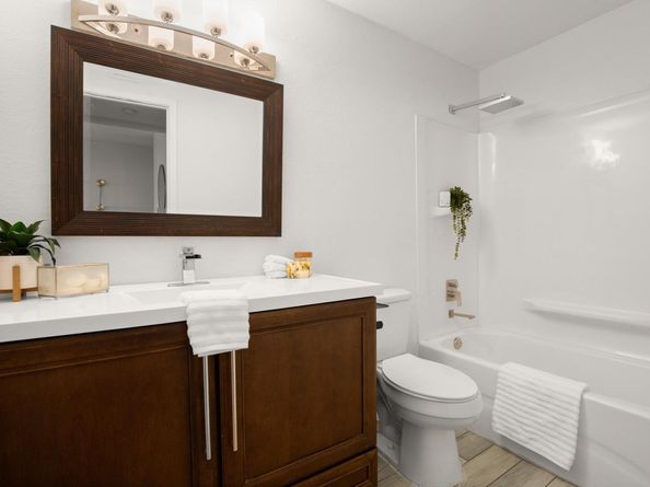620 S 1st ST 104, Austin TX 78704