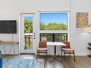 49 Navasota ST 201, Austin TX 78702