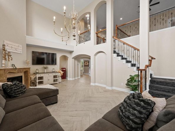 4605 Bat Falcon DR, Austin TX 78738