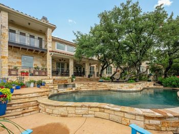 4605 Bat Falcon DR
