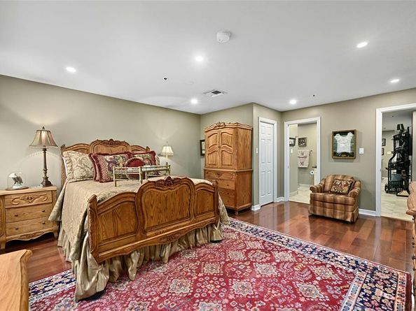 40 N Interstate Highway 35 8C1, Austin TX 78701