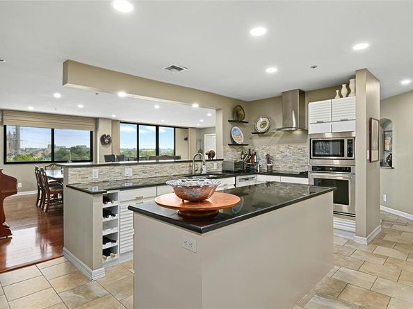 40 N Interstate Highway 35 8C1, Austin TX 78701