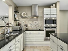 40 N Interstate Highway 35 8C1, Austin TX 78701