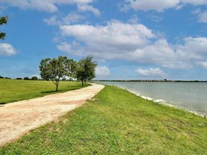 5805 Monrovia LN, Pflugerville TX 78660