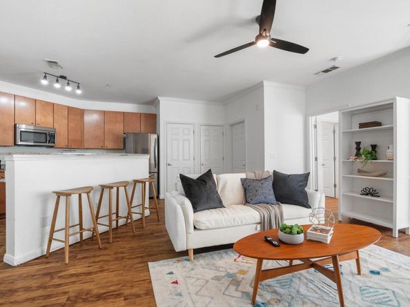 2502 Leon ST 201, Austin TX 78705