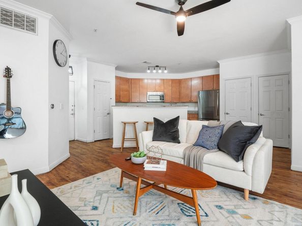 2502 Leon ST 201, Austin TX 78705
