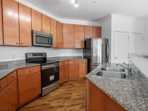 2502 Leon ST 201, Austin TX 78705