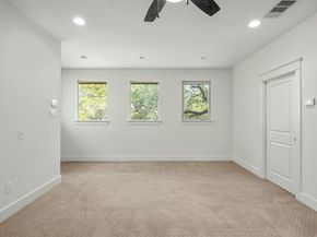 7202 Running Rope CIR, Austin TX 78731