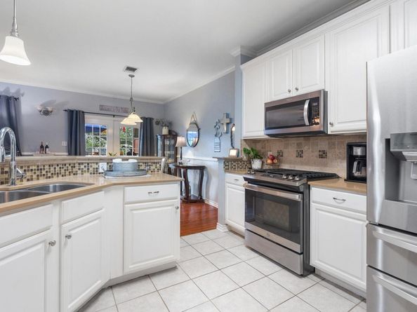 7501 Shadowridge RUN 103, Austin TX 78749