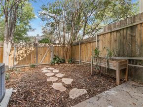 11901 Swearingen DR 110, Austin TX 78758