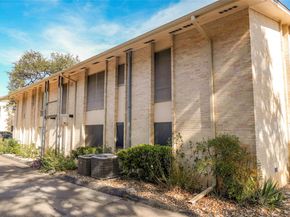 5326 Balcones DR D, Austin TX 78731