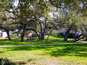 5326 Balcones DR D, Austin TX 78731