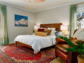 5326 Balcones DR D, Austin TX 78731