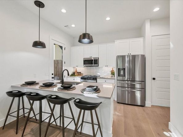 1809 Maple Ave 2, Austin TX 78702