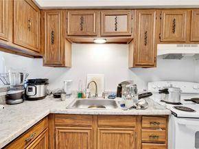 2801 Hemphill PARK A102, Austin TX 78705