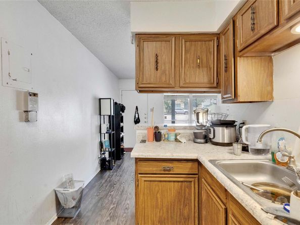 2801 Hemphill PARK A102, Austin TX 78705