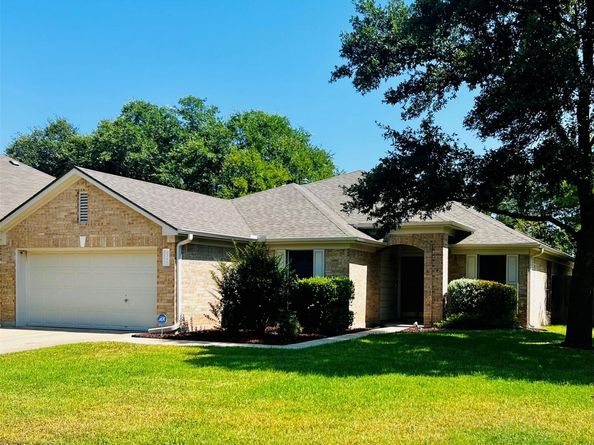 1308 Canna Lily Ln, Pflugerville TX 78660